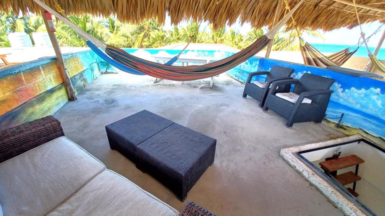 Beach Club Condos At Popeyes Caye Caulker Exterior photo